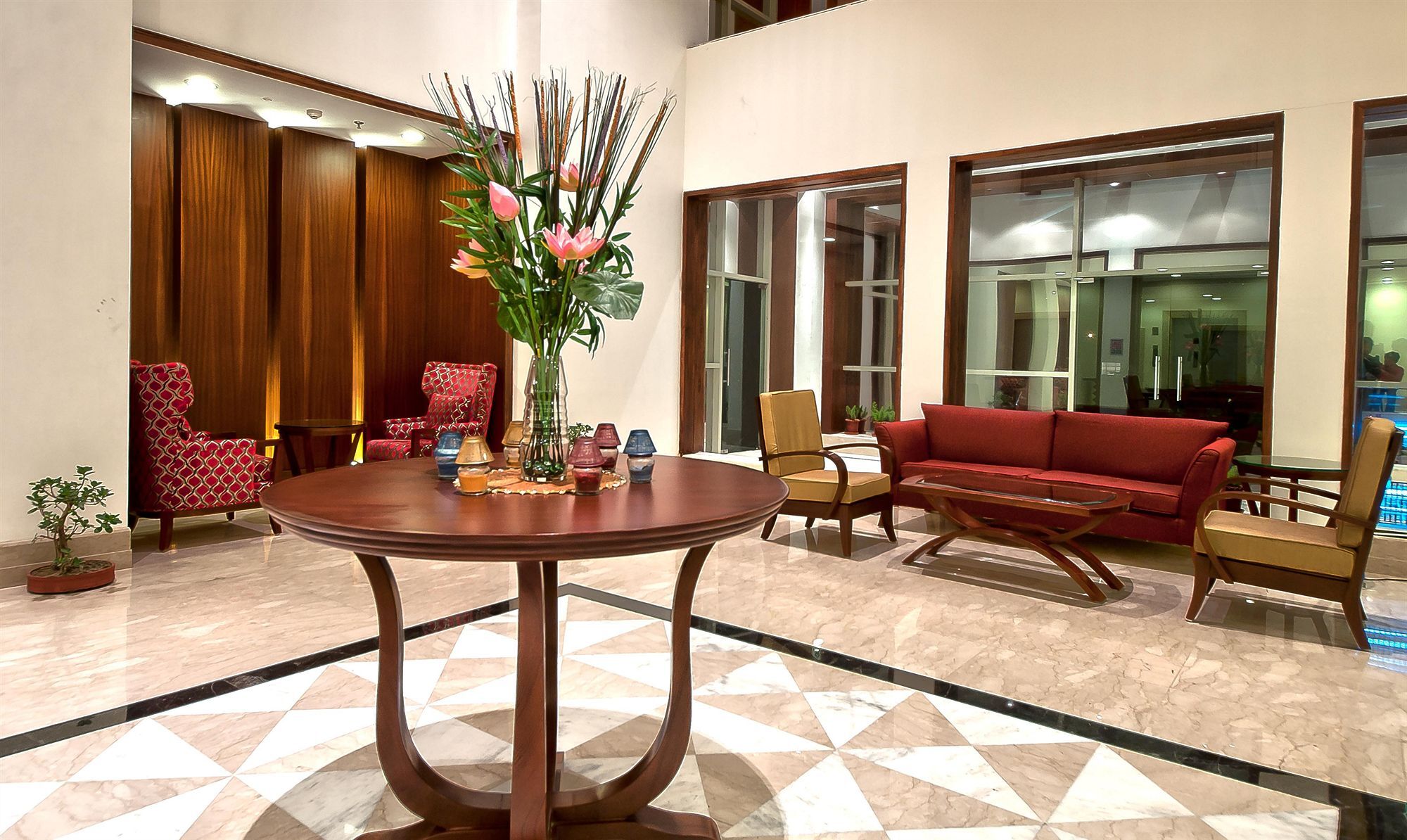 The Golden Plaza Hotel Panchkula Exterior foto